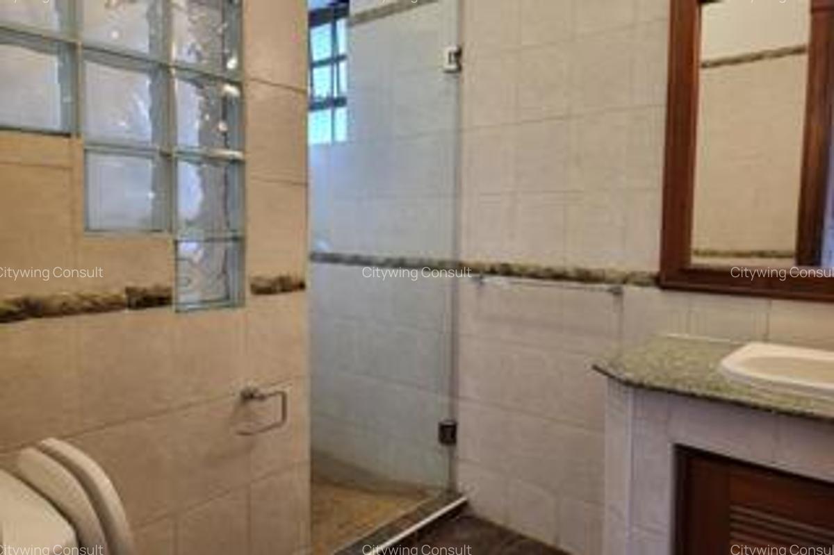 4 Bed Townhouse with En Suite at Peponi Road - 13