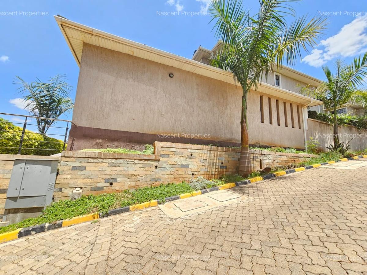 5 Bed Townhouse with En Suite in Kitisuru - 2