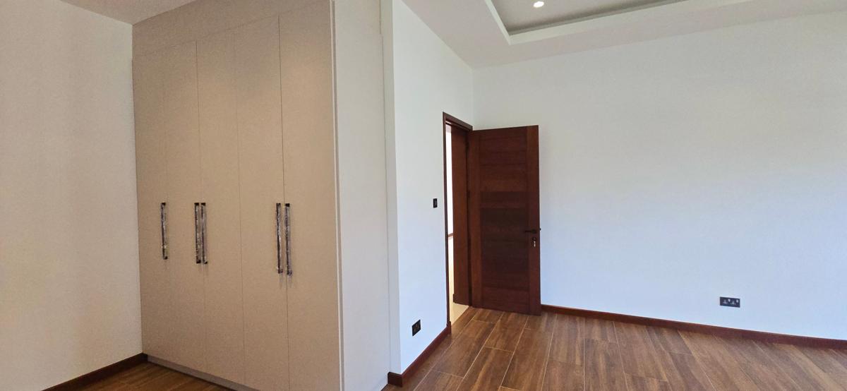 5 Bed House with En Suite at Eliud Mathu - 16