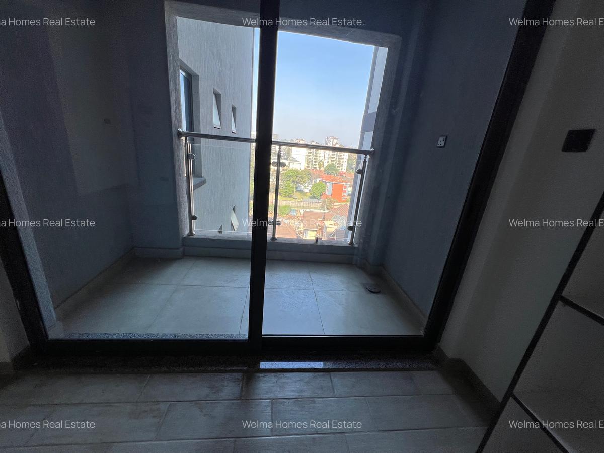 1 Bed Apartment with En Suite in Lavington - 6