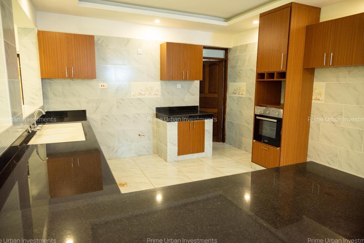 4 Bed House with En Suite in Vipingo - 11