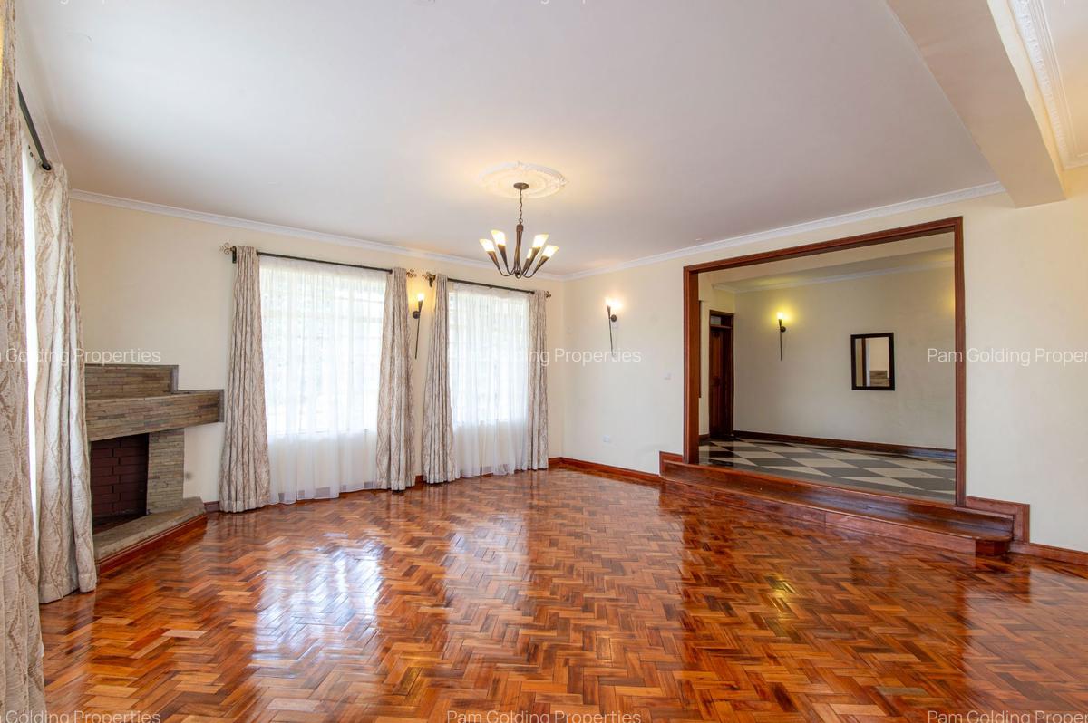 4 Bed House with En Suite in Runda - 4