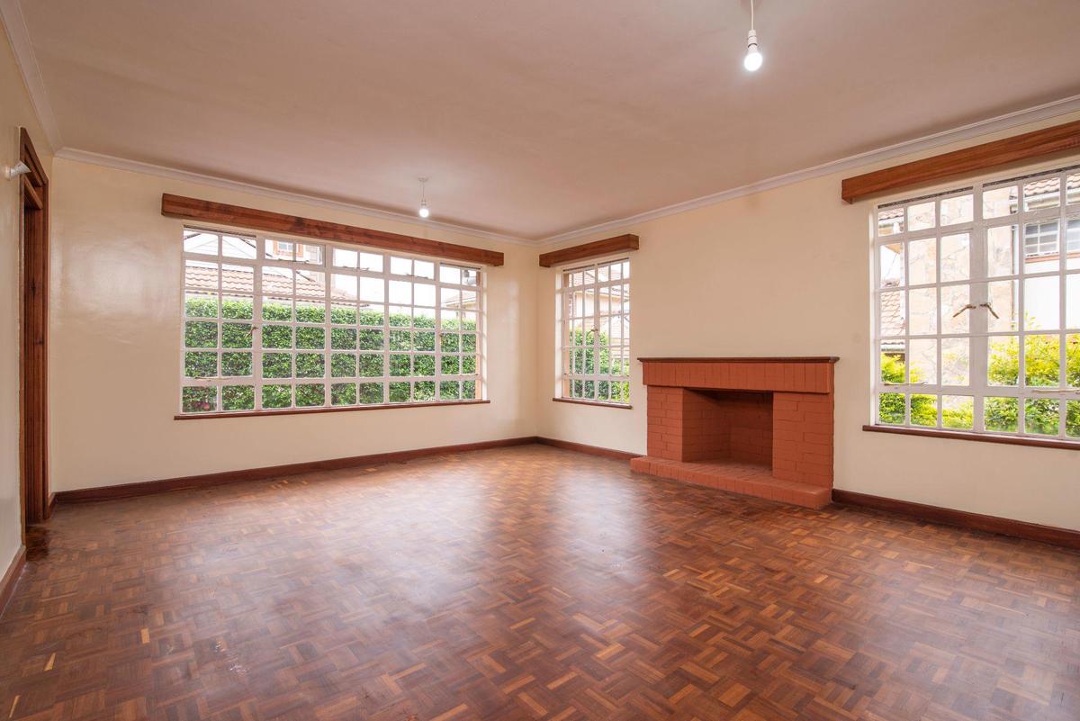 4 Bed Townhouse with En Suite in Kiambu Road - 2