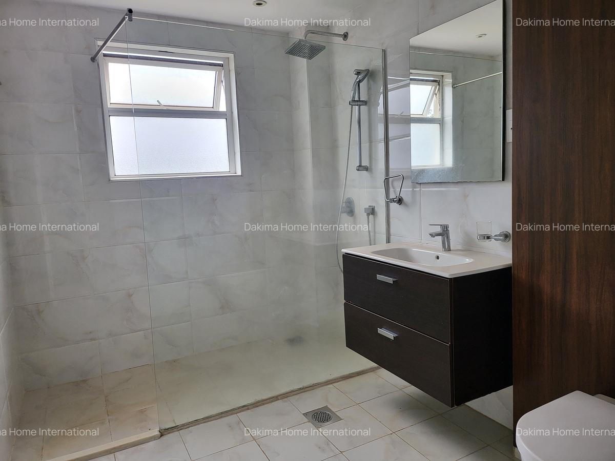 1 Bed Apartment with En Suite in Rhapta Road - 4