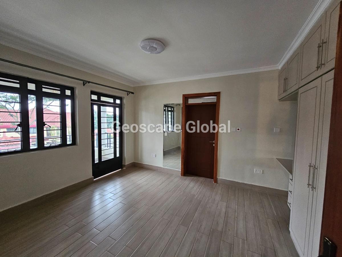 3 Bed House with En Suite in Runda - 12