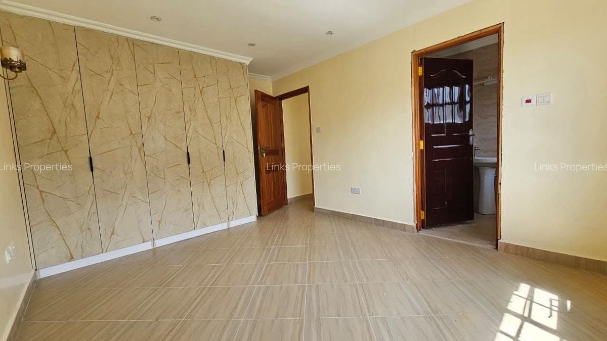 4 Bed House with En Suite at Kerarapon Road - 4
