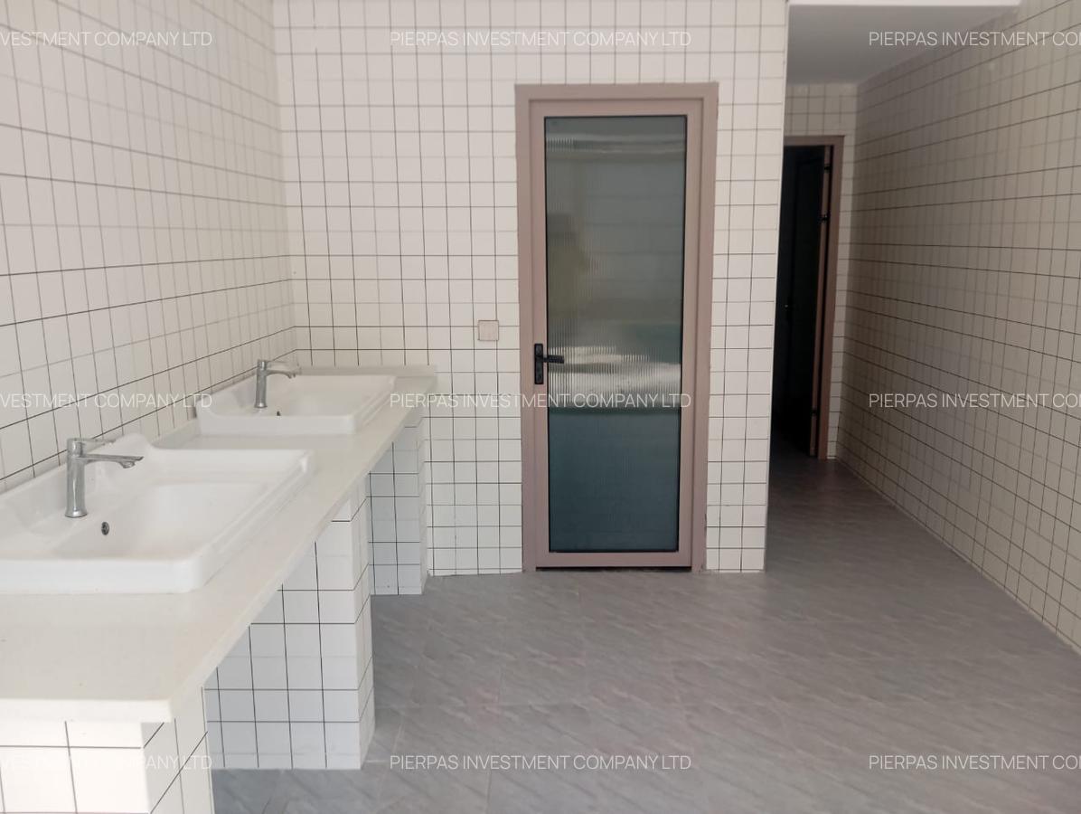 Serviced 4 Bed Apartment with En Suite in Kileleshwa - 12