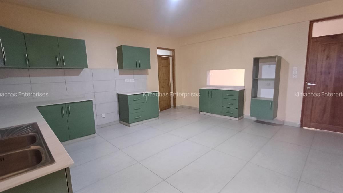 4 Bed Apartment with En Suite at Moyne Drive - 7