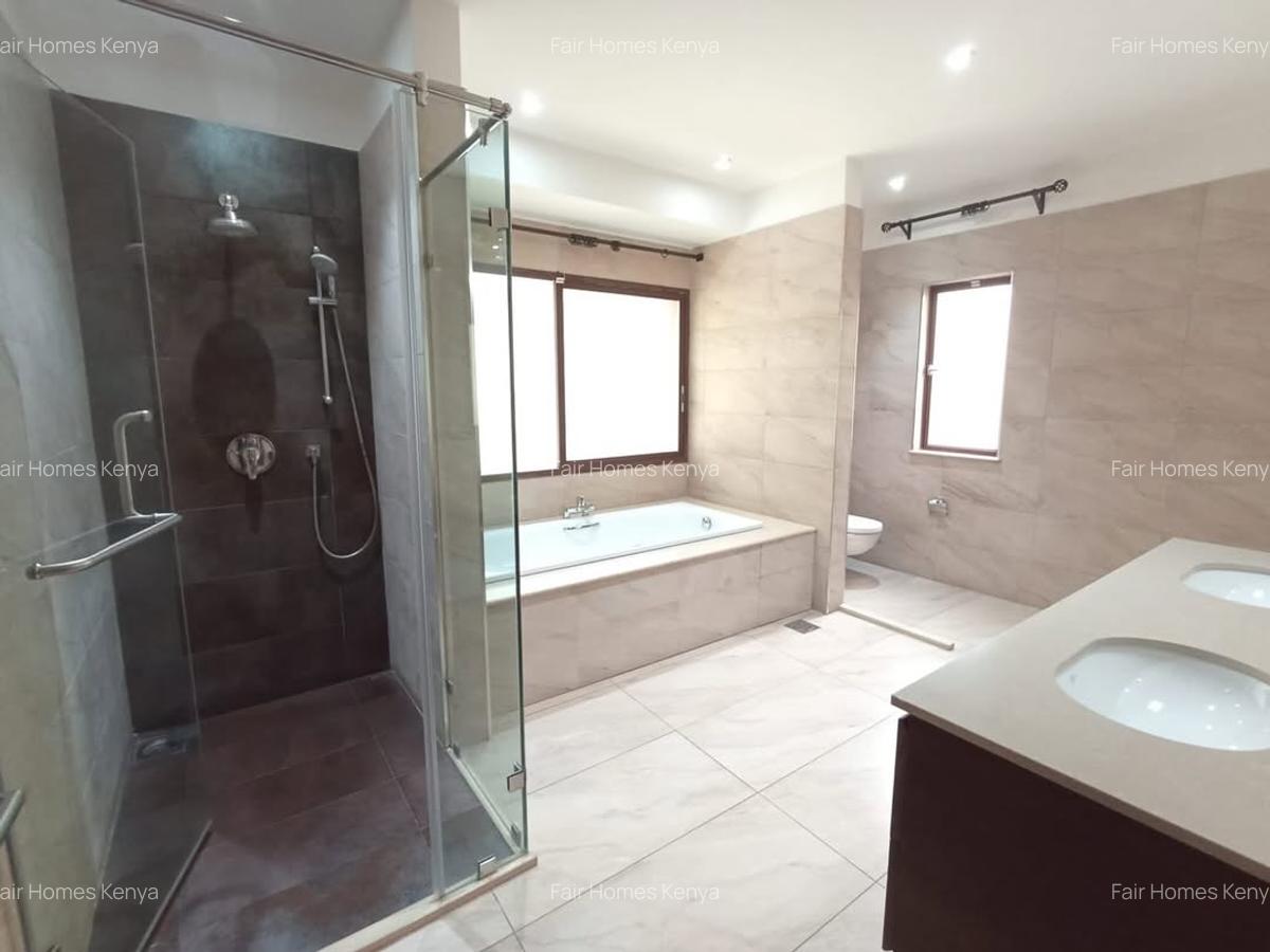 5 Bed Townhouse with En Suite at Convent Drive - 9
