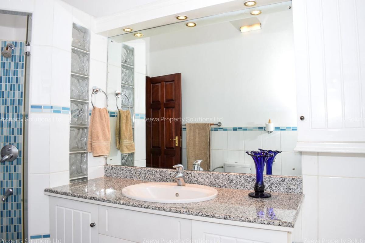 5 Bed House with En Suite in Karen - 8