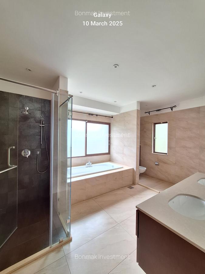 4 Bed Townhouse with En Suite at Convent Drive - 19