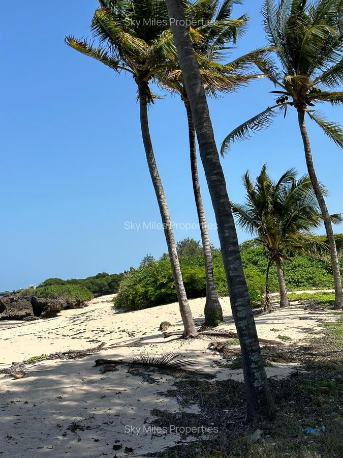 4 Bed Villa with En Suite at Malindi - 15