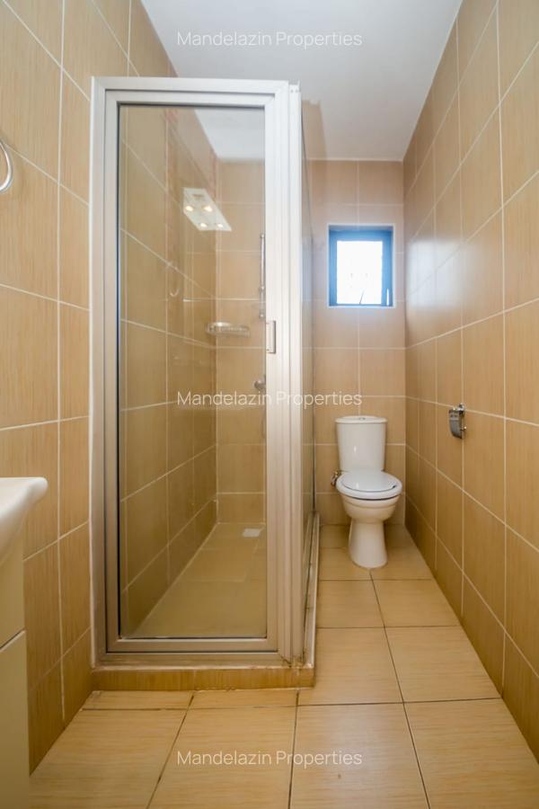 Serviced 1 Bed Apartment with En Suite at Raphta Road - 7