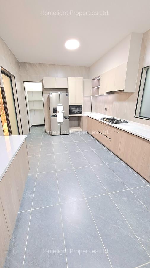 5 Bed Apartment with En Suite at Lavington - 4