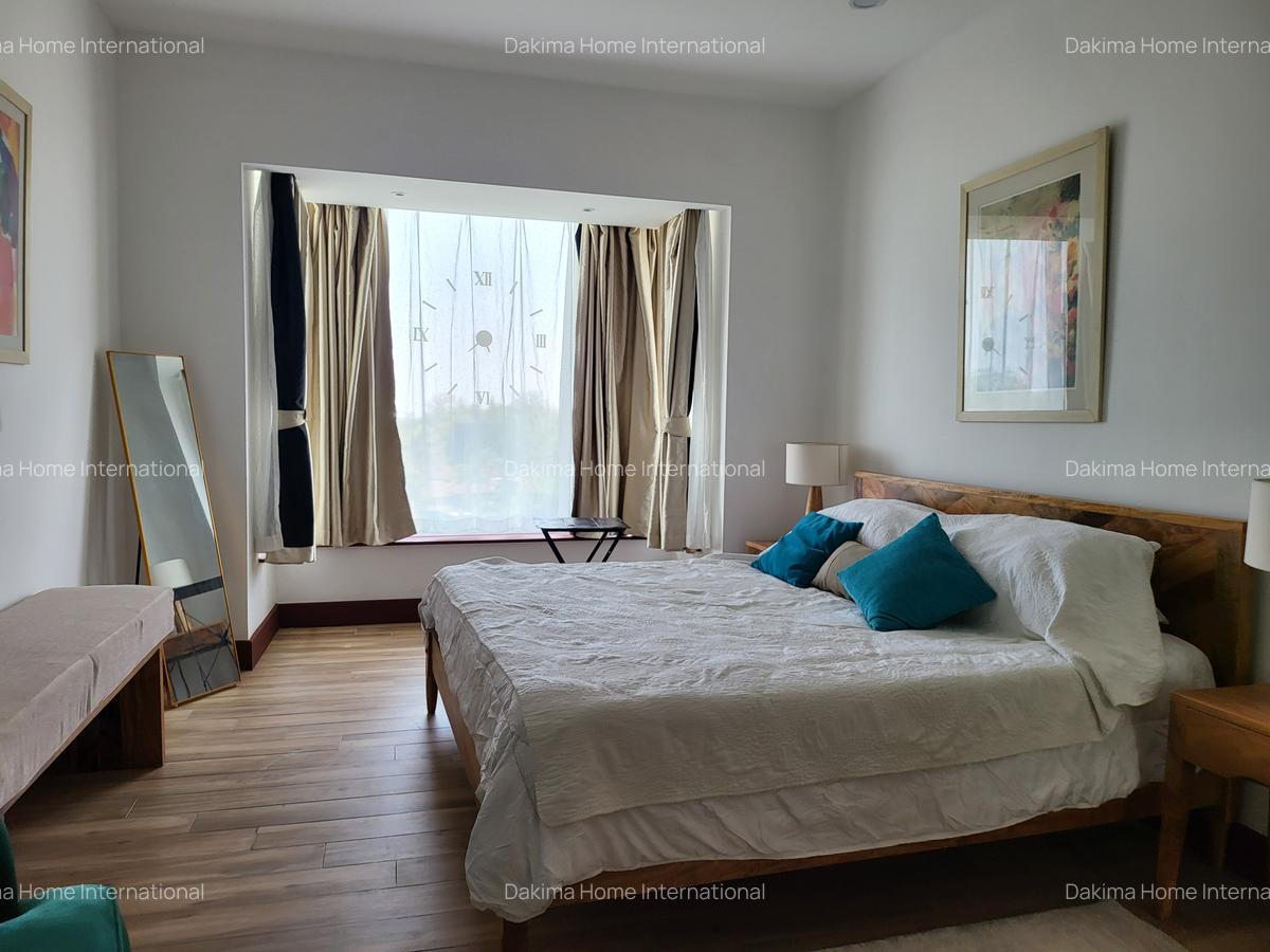 Furnished 3 Bed Apartment with En Suite in Parklands - 15