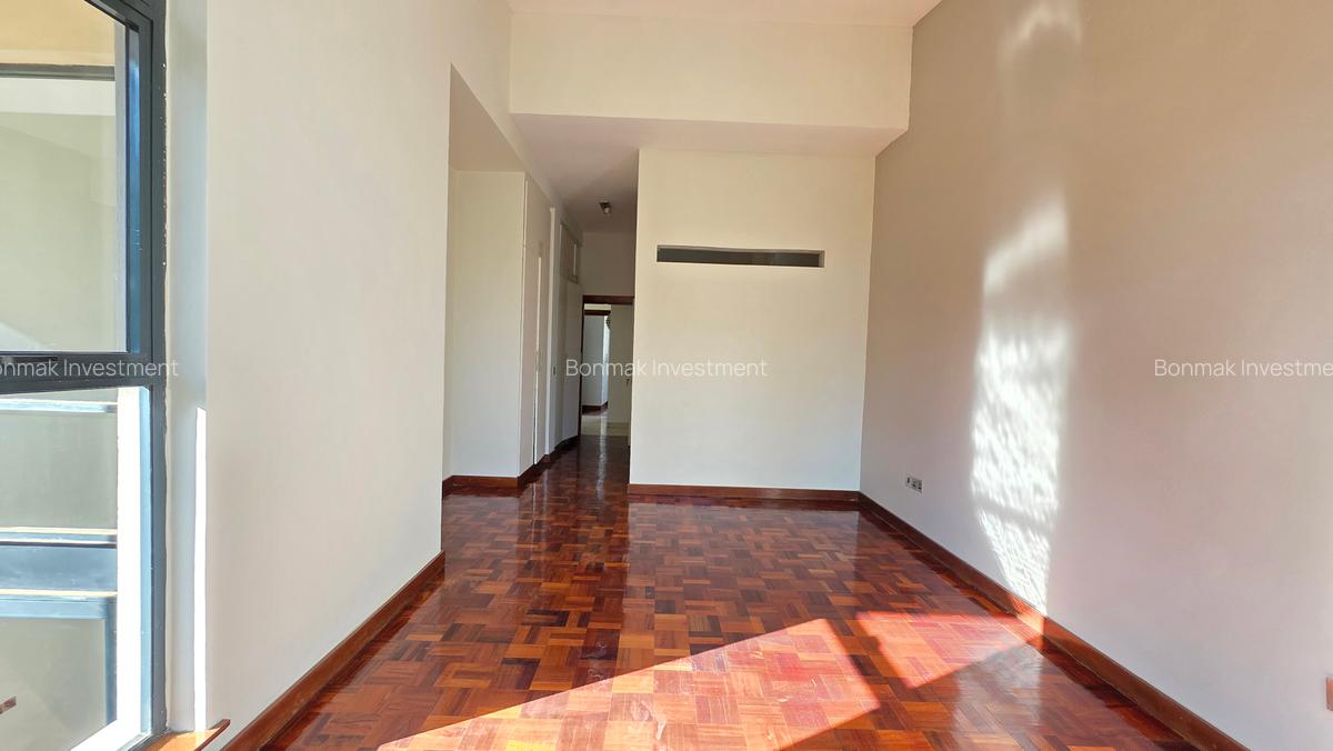 3 Bed Apartment with En Suite at Westlands - 12