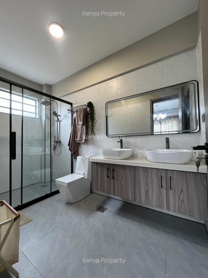 2 Bed Apartment with En Suite at Lavington - 15