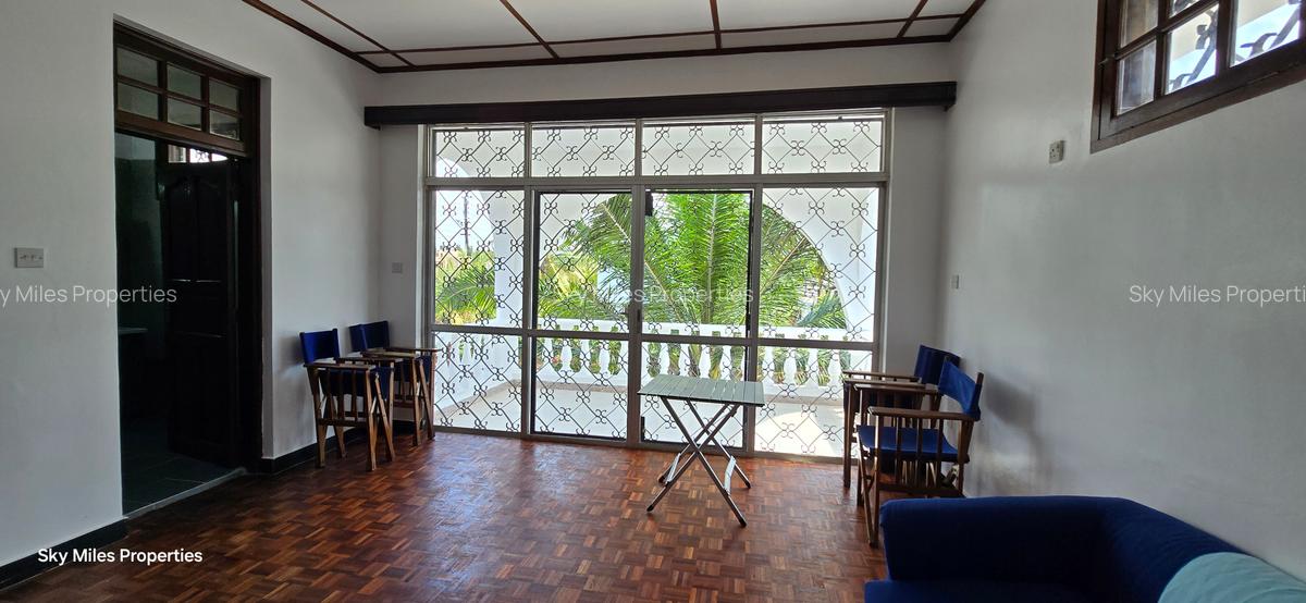 4 Bed Villa with En Suite at Serena - 16