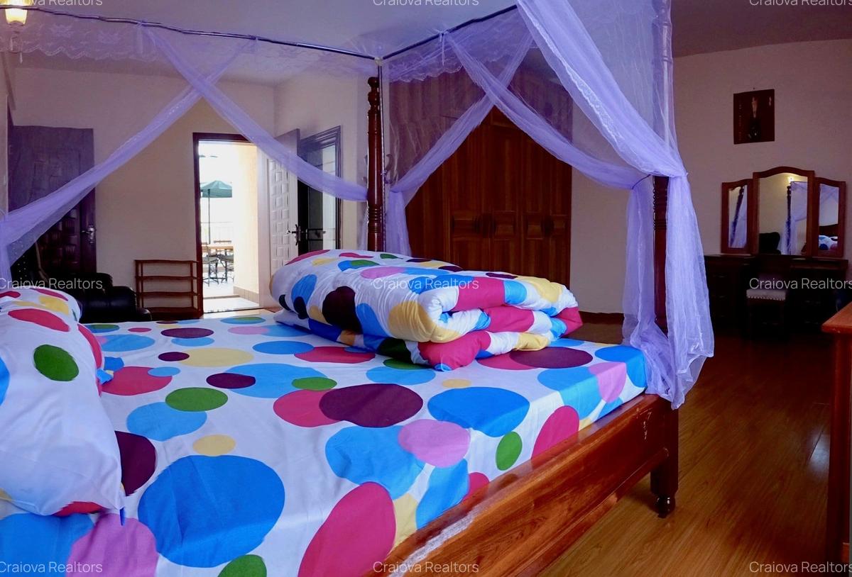 Furnished 2 Bed Apartment with En Suite at Argwings Kodhek Road - 8