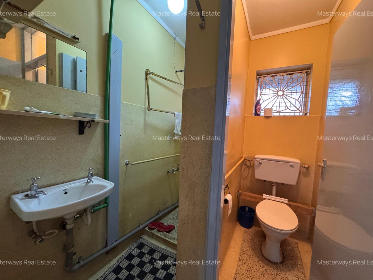 3 Bed House with Staff Quarters in Buruburu - 9