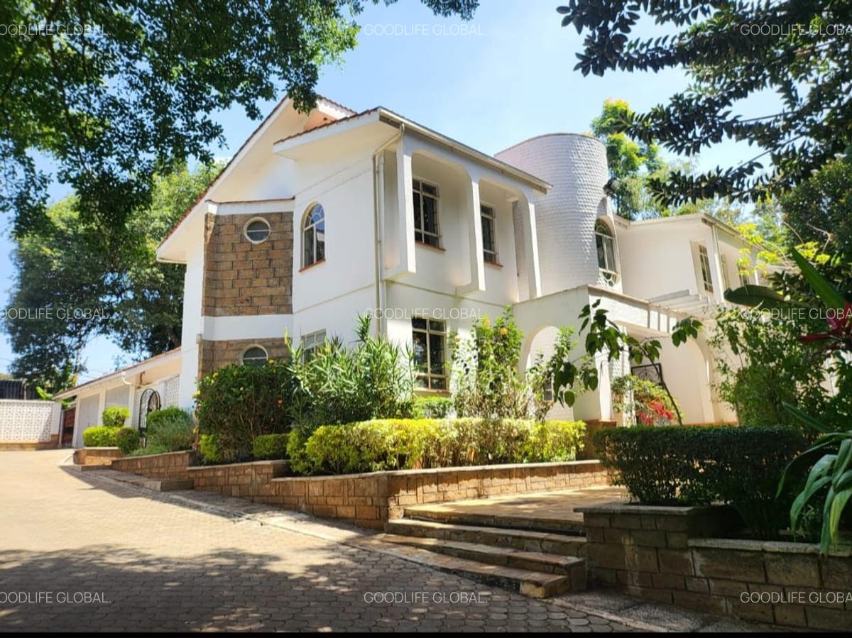 5 Bed House with En Suite at Nyari - 4