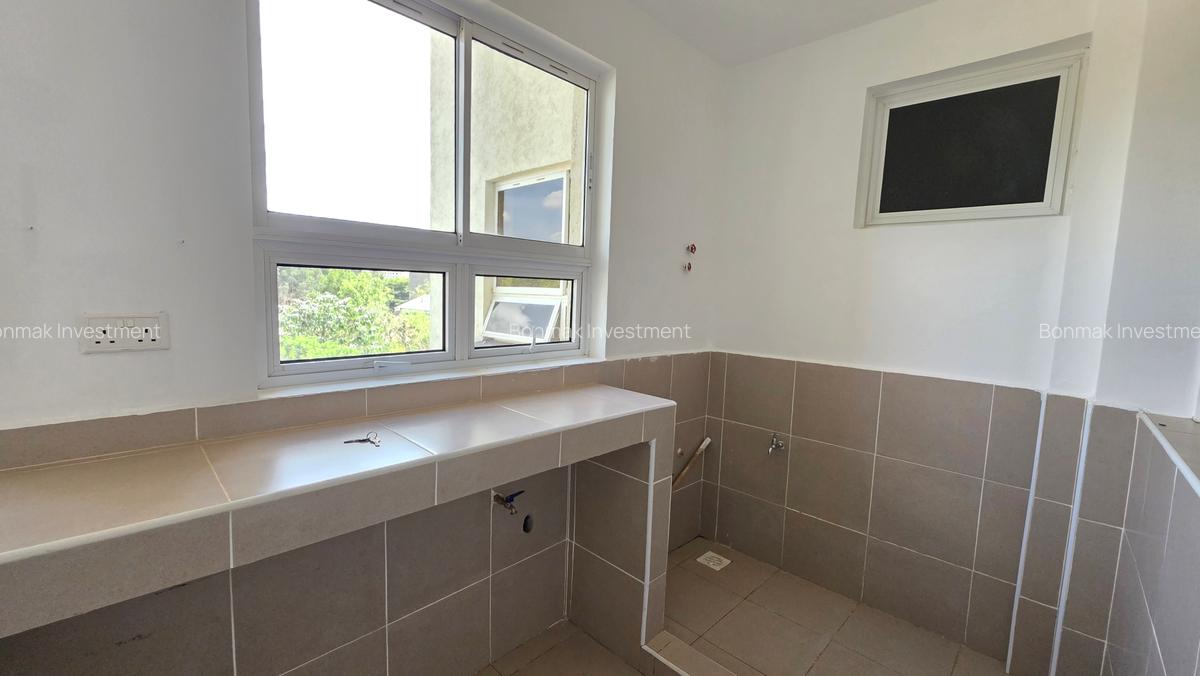 2 Bed Apartment with En Suite at Brookside Drive - 15