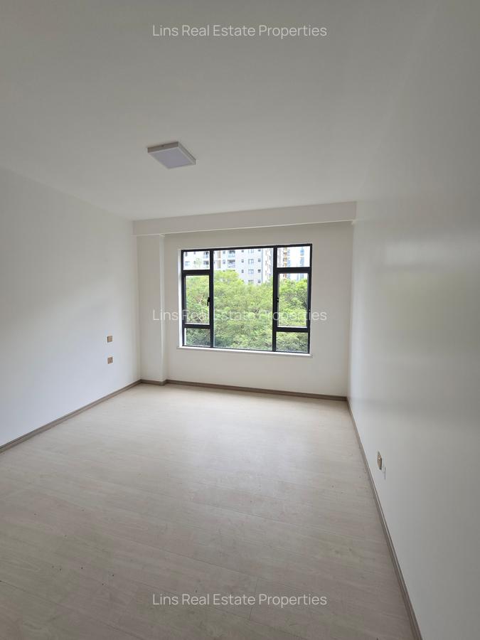 Serviced 4 Bed Apartment with En Suite in Lavington - 9