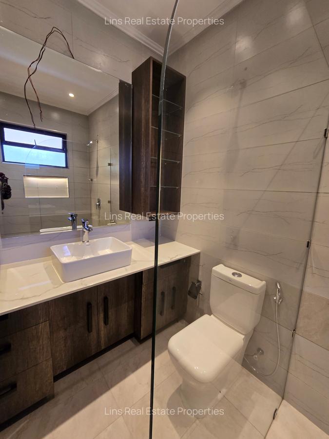 3 Bed House with En Suite in Gigiri - 16