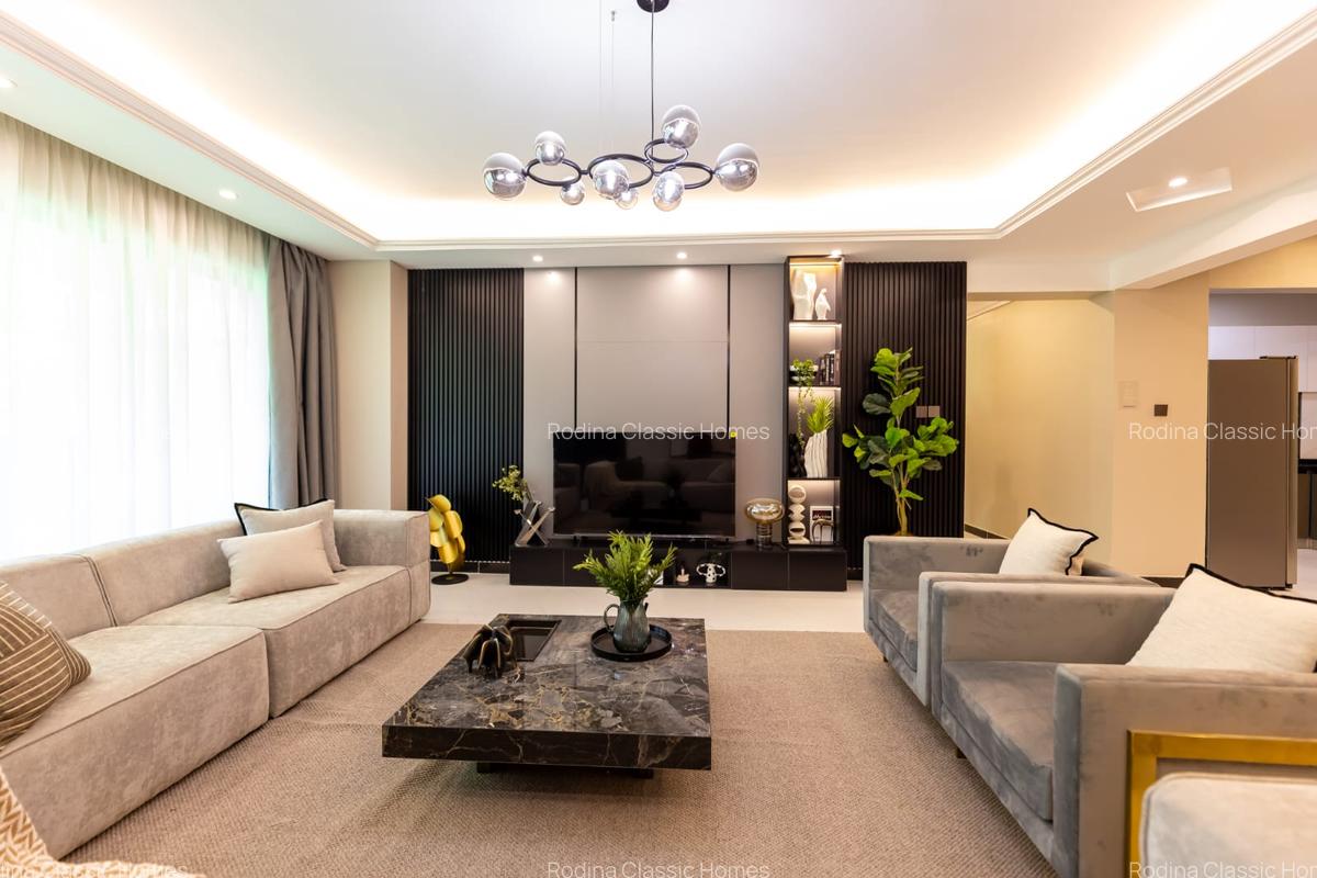 4 Bed Apartment with En Suite at Othaya Road - 12