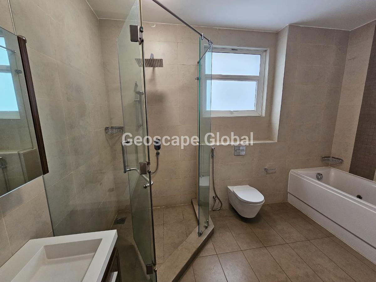 3 Bed Apartment with En Suite in Westlands Area - 5
