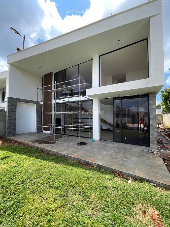 4 Bed Townhouse with En Suite in Runda - 3