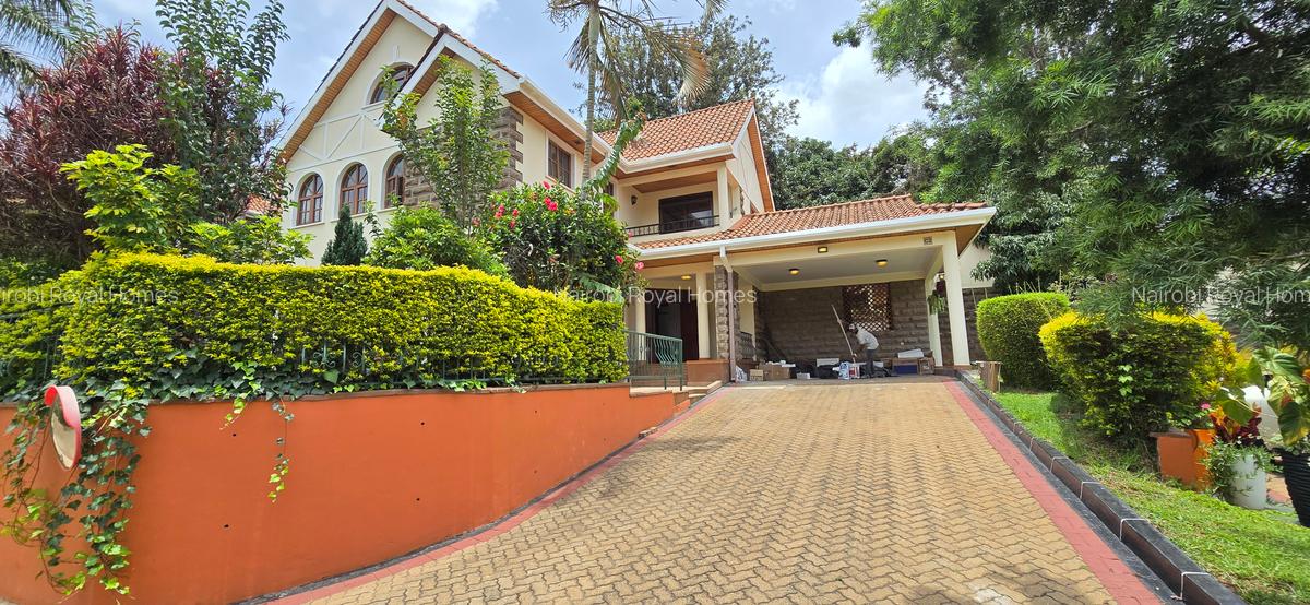 4 Bed Townhouse with En Suite at Lavington Green - 4