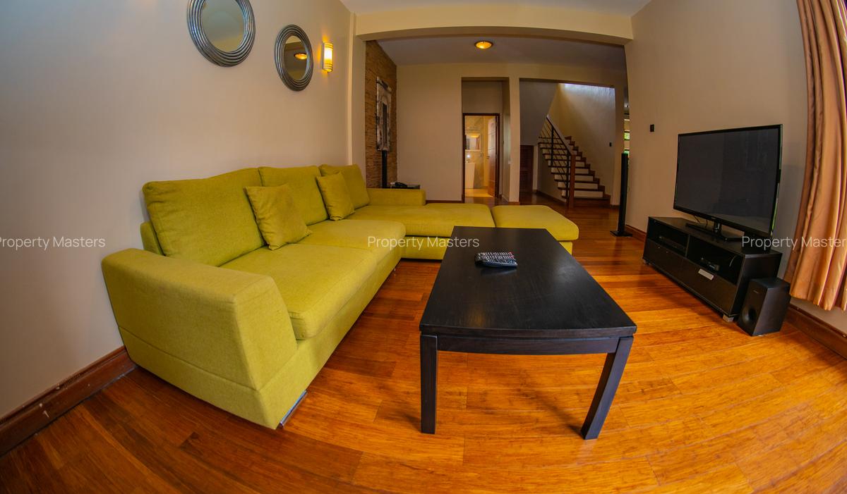 Serviced 2 Bed Apartment with En Suite at Vanga Road - 9