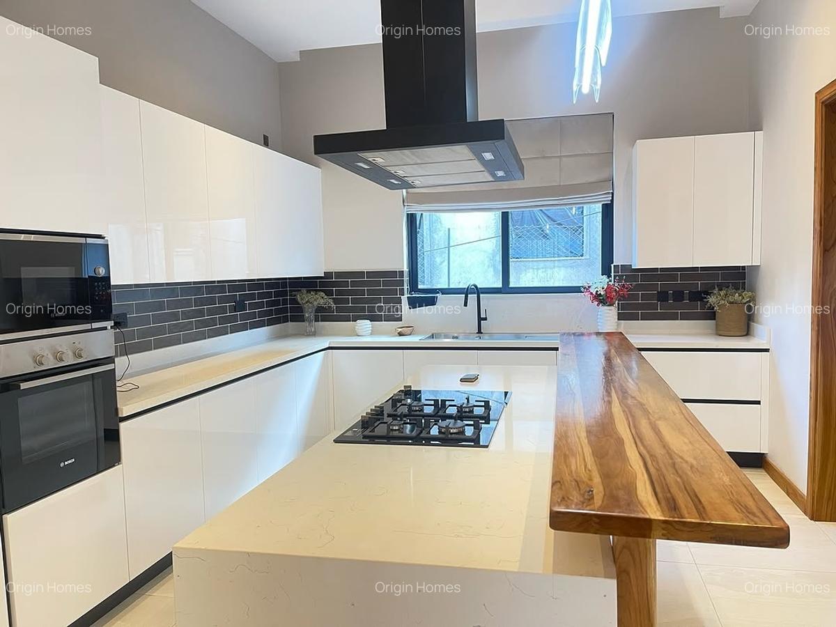 4 Bed Townhouse with En Suite at Loresho - 7