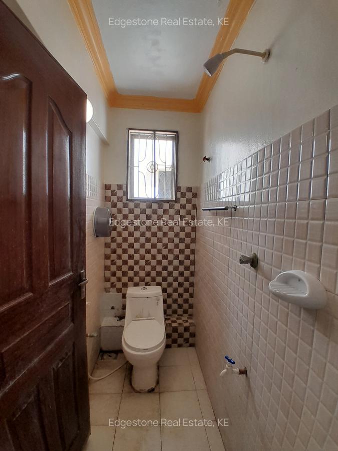 Studio Apartment with Swimming Pool in Mtwapa - 1