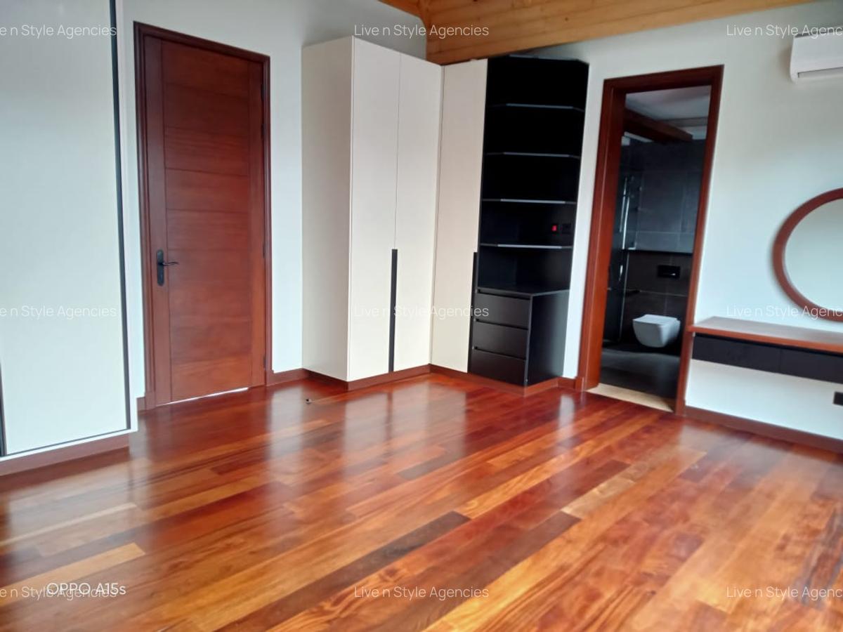 4 Bed Townhouse with En Suite in Runda - 13