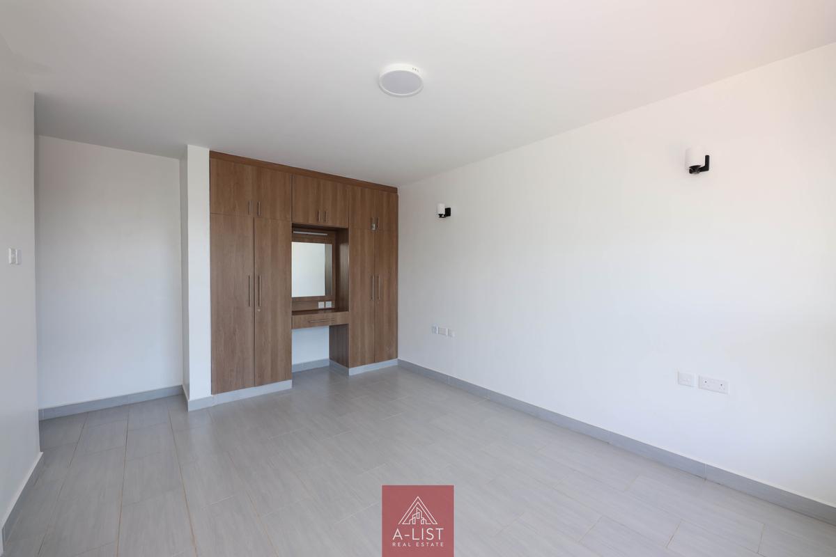 2 Bed Apartment with En Suite at Muthangari Road - 10