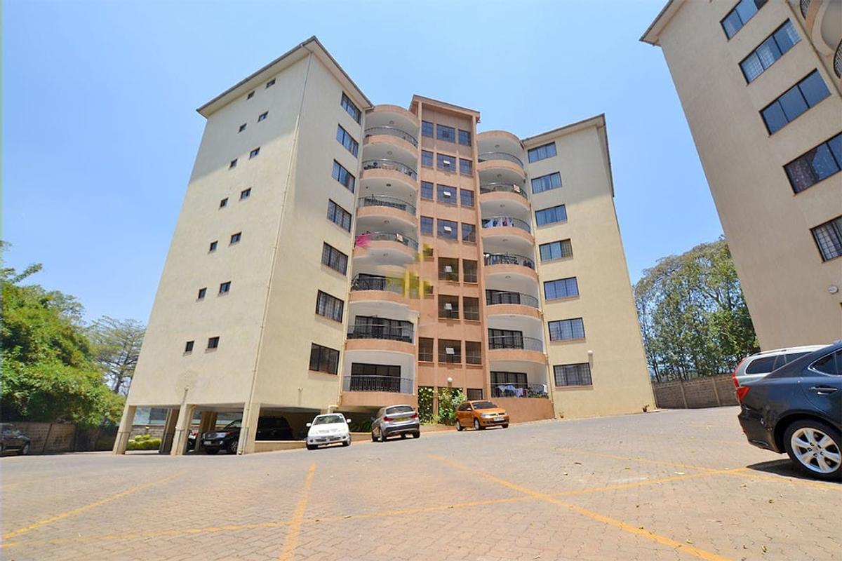 3 Bed Apartment with En Suite at Riverside Drive - 20