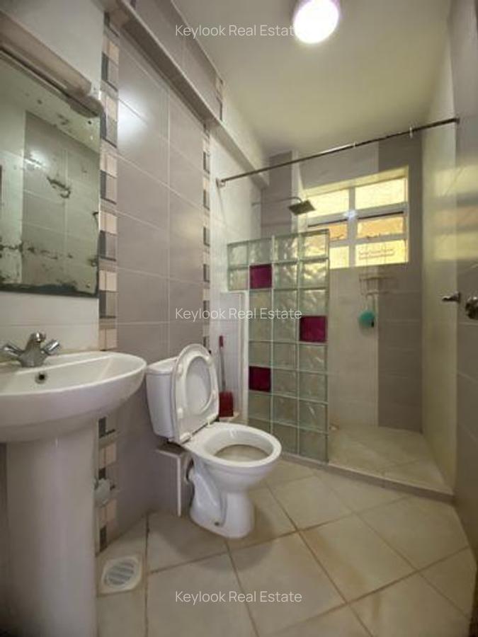 4 Bed Townhouse with En Suite at Lavington - 11