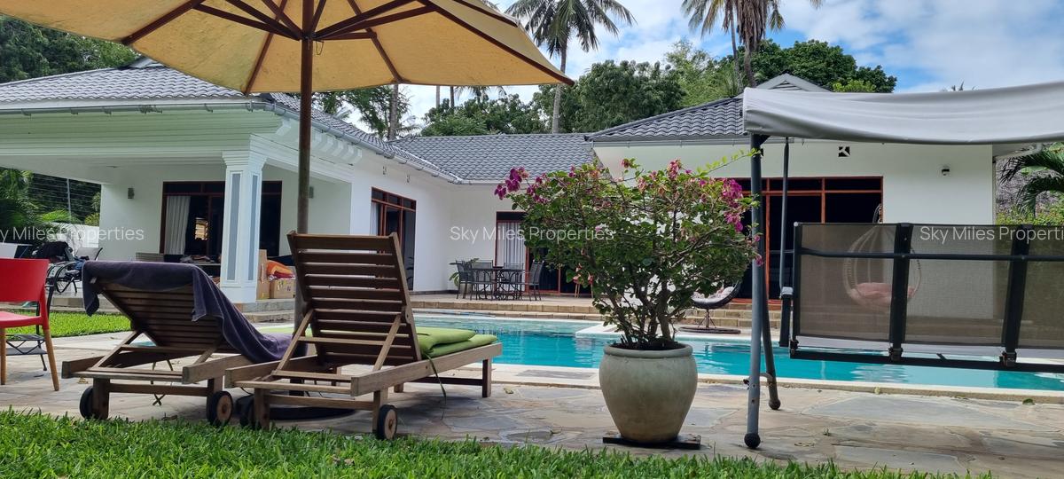 3 Bed Villa with En Suite at La-Marina Mtwapa - 13