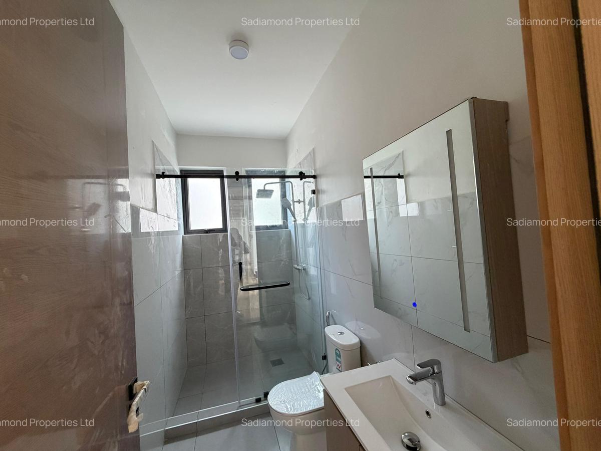 6 Bed Villa with En Suite in Lavington - 10