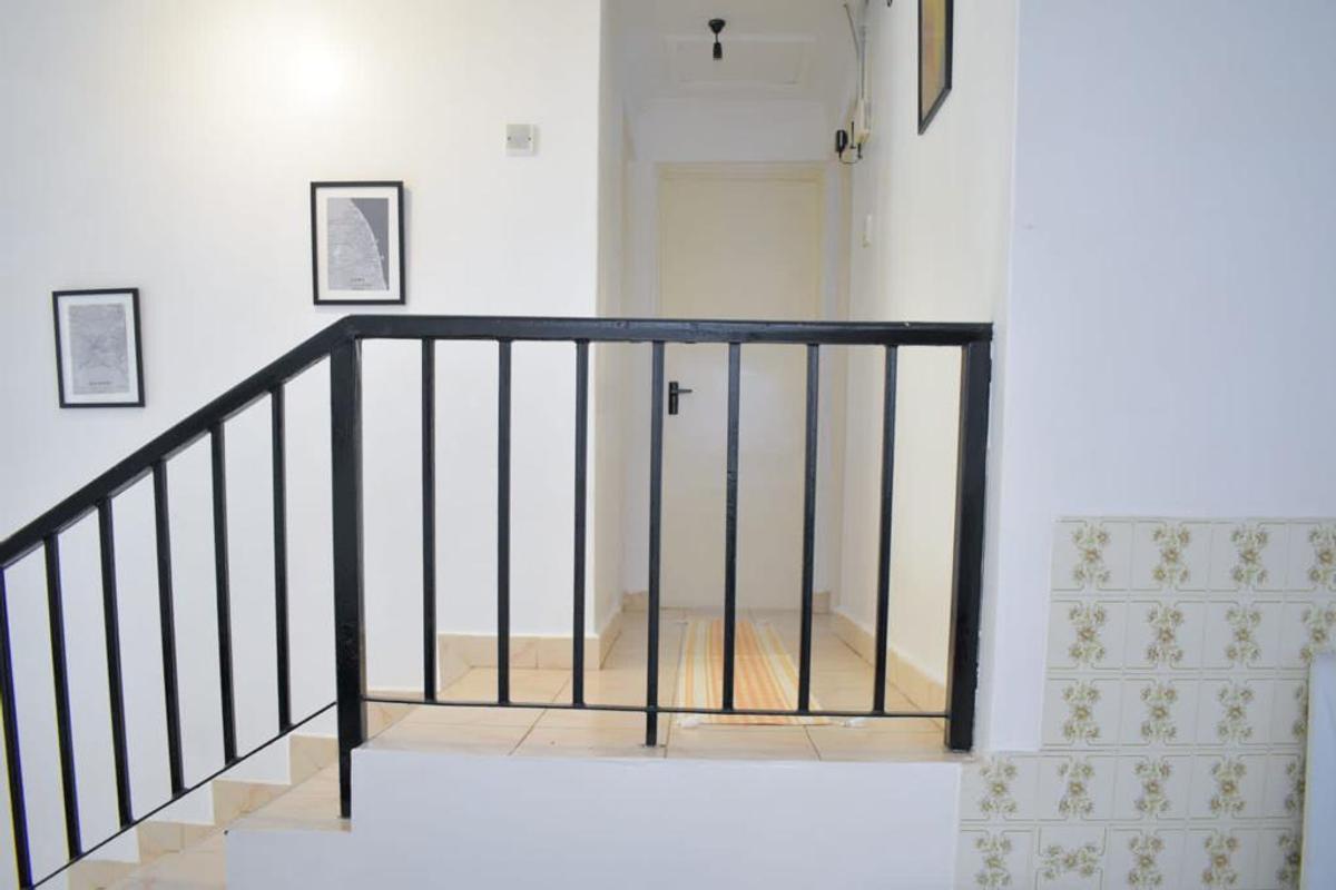 Furnished 2 Bed Apartment with En Suite in Spring Valley - 4