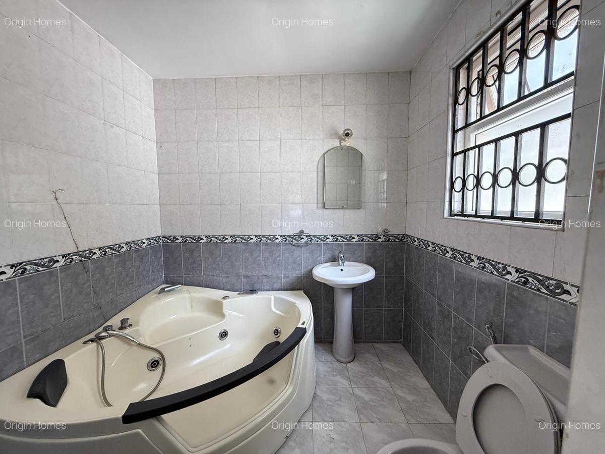 3 Bed Apartment with En Suite at Westlands - 11