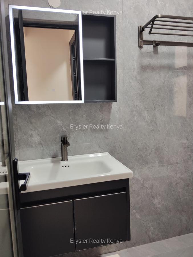 1 Bed Apartment with En Suite at Kindaruma Rd - 11