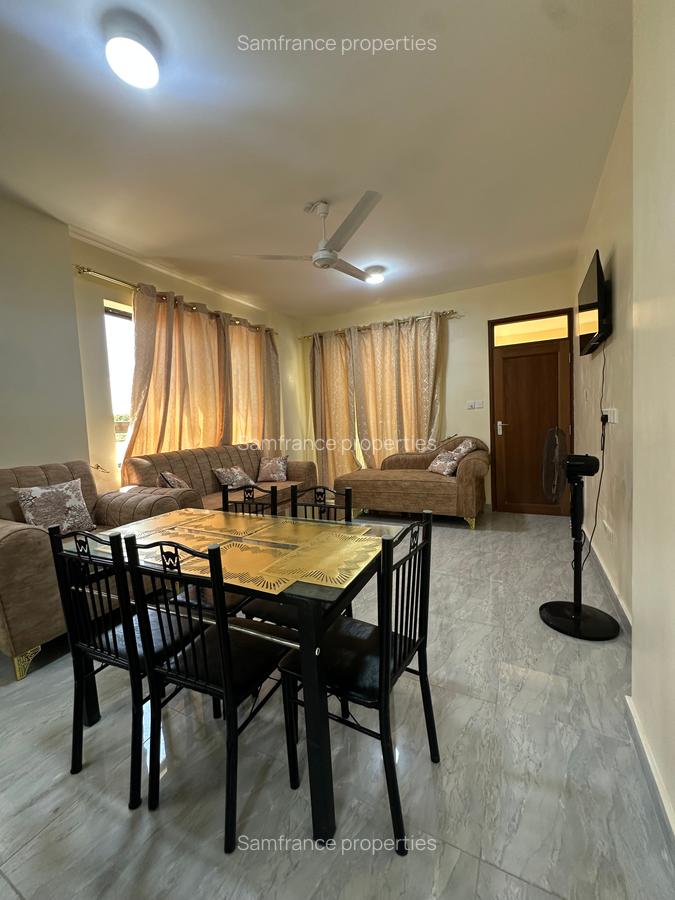Serviced 1 Bed Apartment with En Suite at Baobab Road - 8