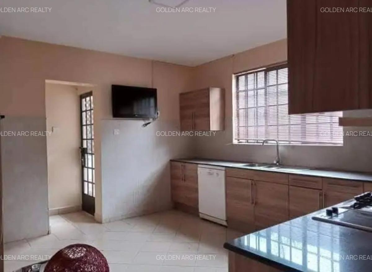 6 Bed Townhouse with En Suite in Karen - 9