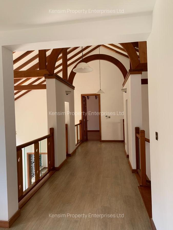 5 Bed Townhouse with En Suite in Kitisuru - 12