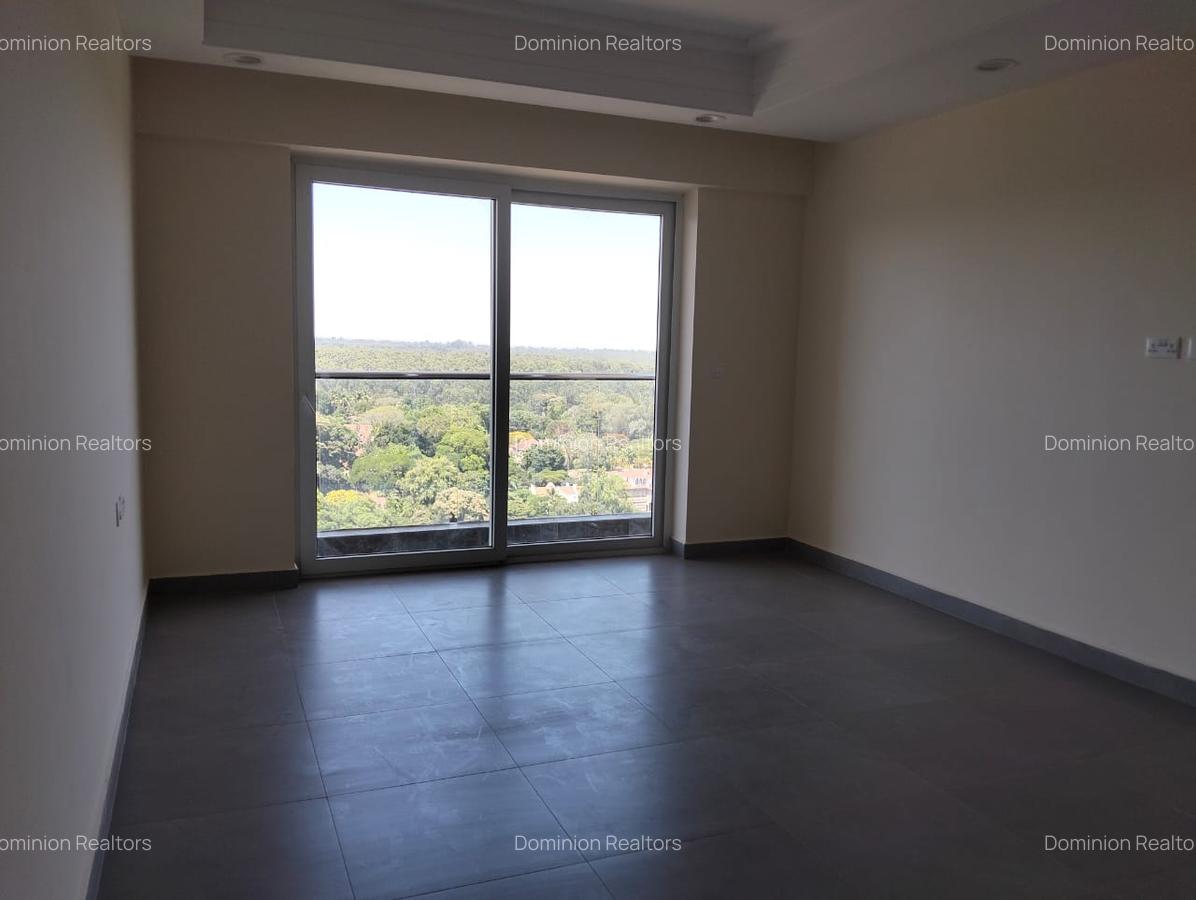 2 Bed Apartment with En Suite in Parklands - 11