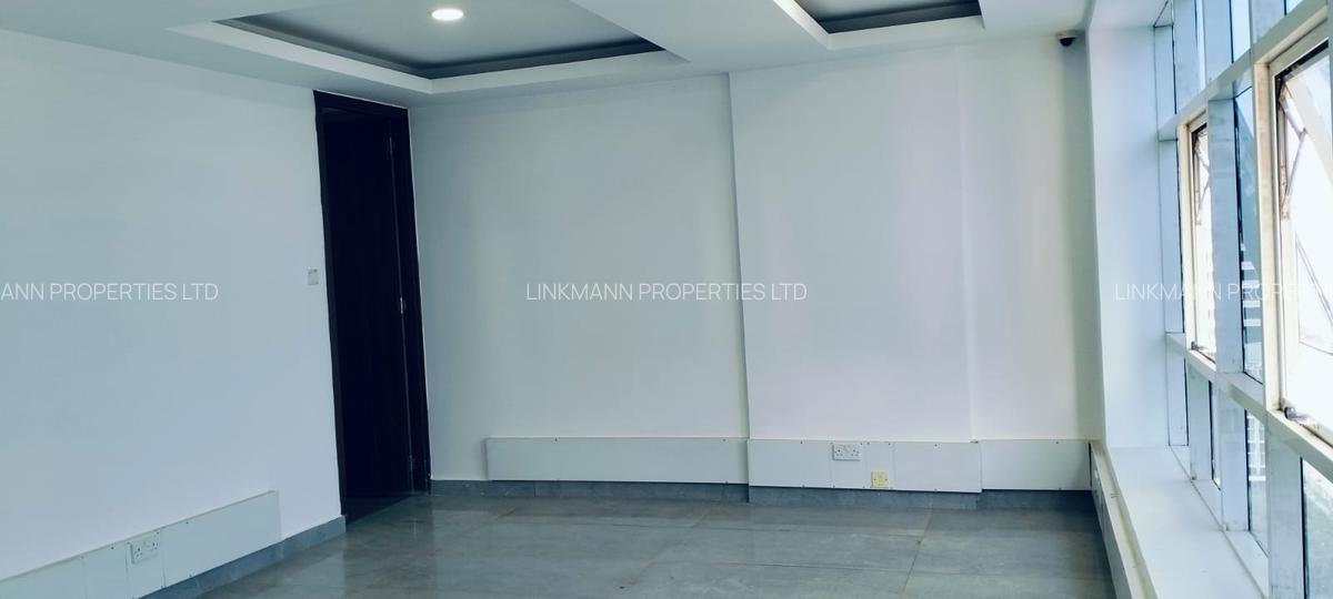 1,078 ft² Office with Service Charge Included in Westlands Area - 15