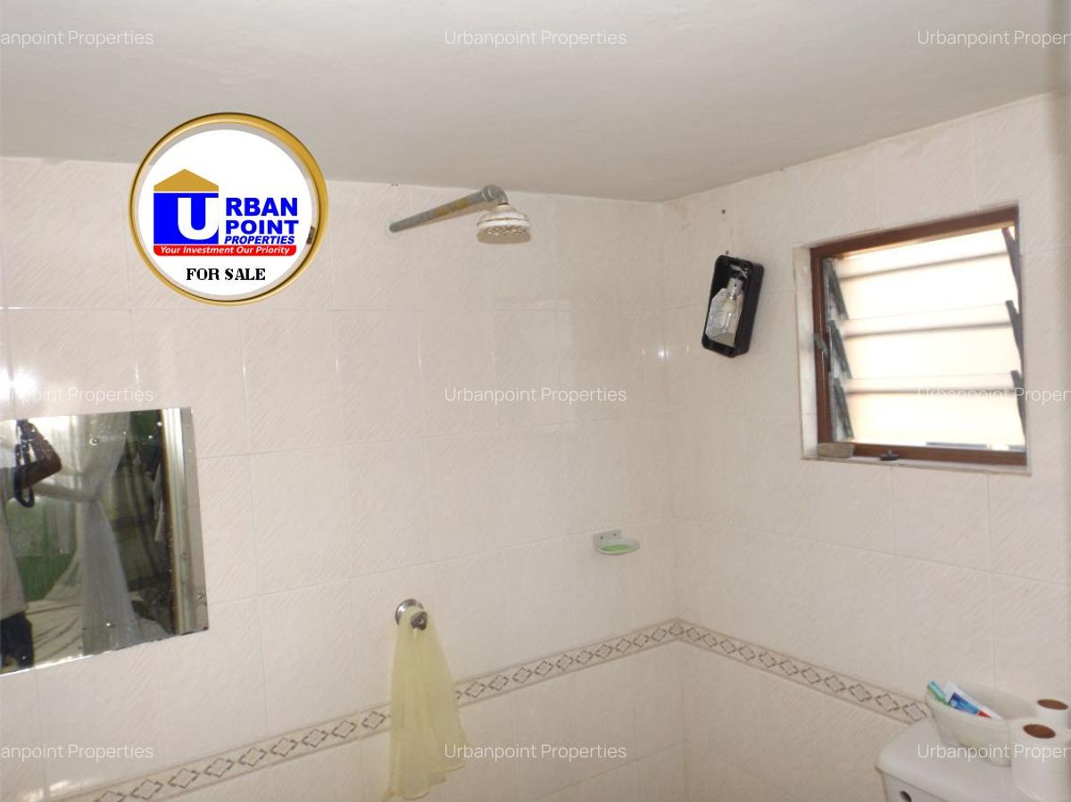 2 Bed House with En Suite at Kiembeni - 4